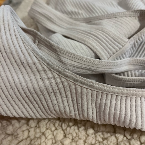 Nikibiki white ribbed tank - Picture 3 of 4